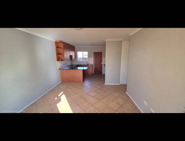 2 BEDROOM TOWNHOUSE FOR SALE IN HEUWELSIG ESTATE